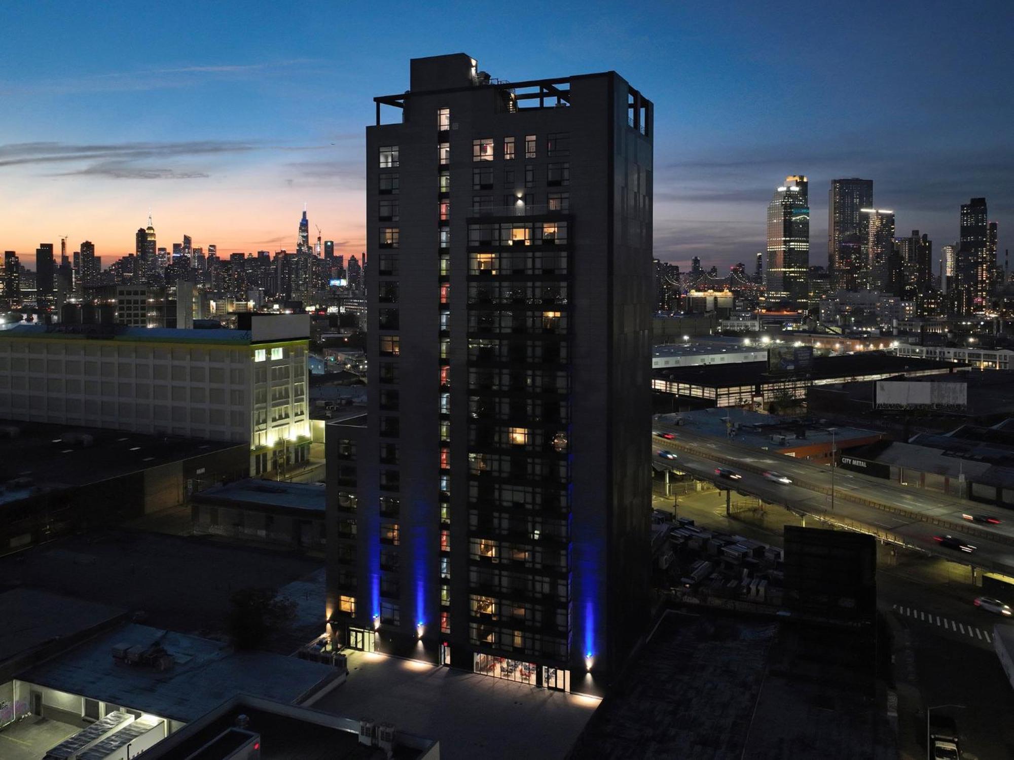 Holiday Inn Express Long Island City E - New York By Ihg Exteriör bild