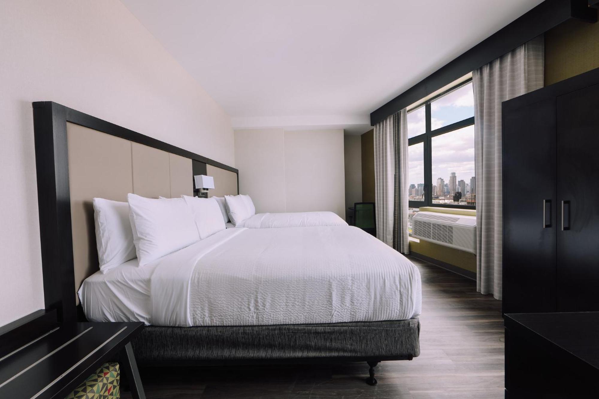 Holiday Inn Express Long Island City E - New York By Ihg Exteriör bild