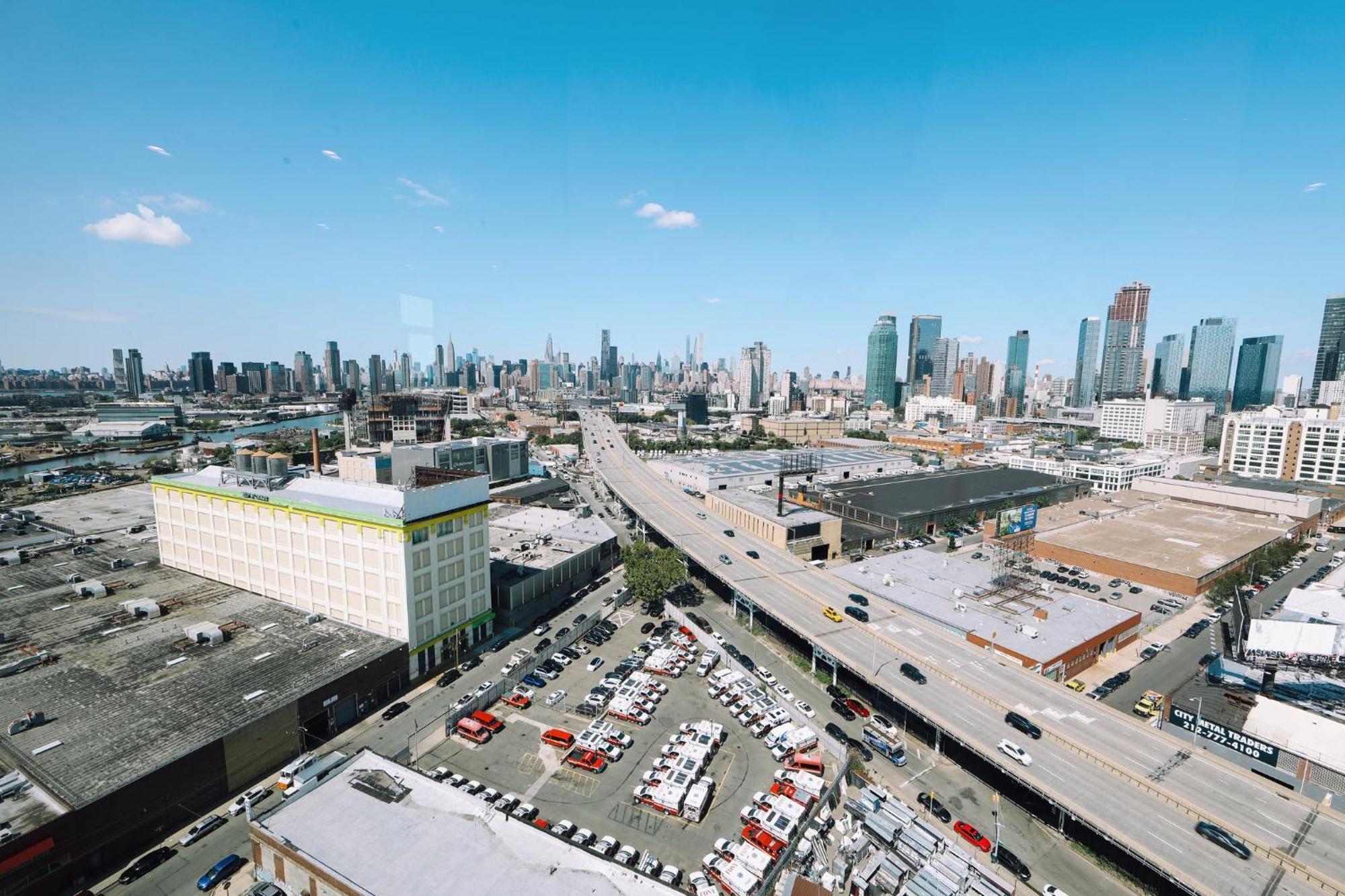 Holiday Inn Express Long Island City E - New York By Ihg Exteriör bild