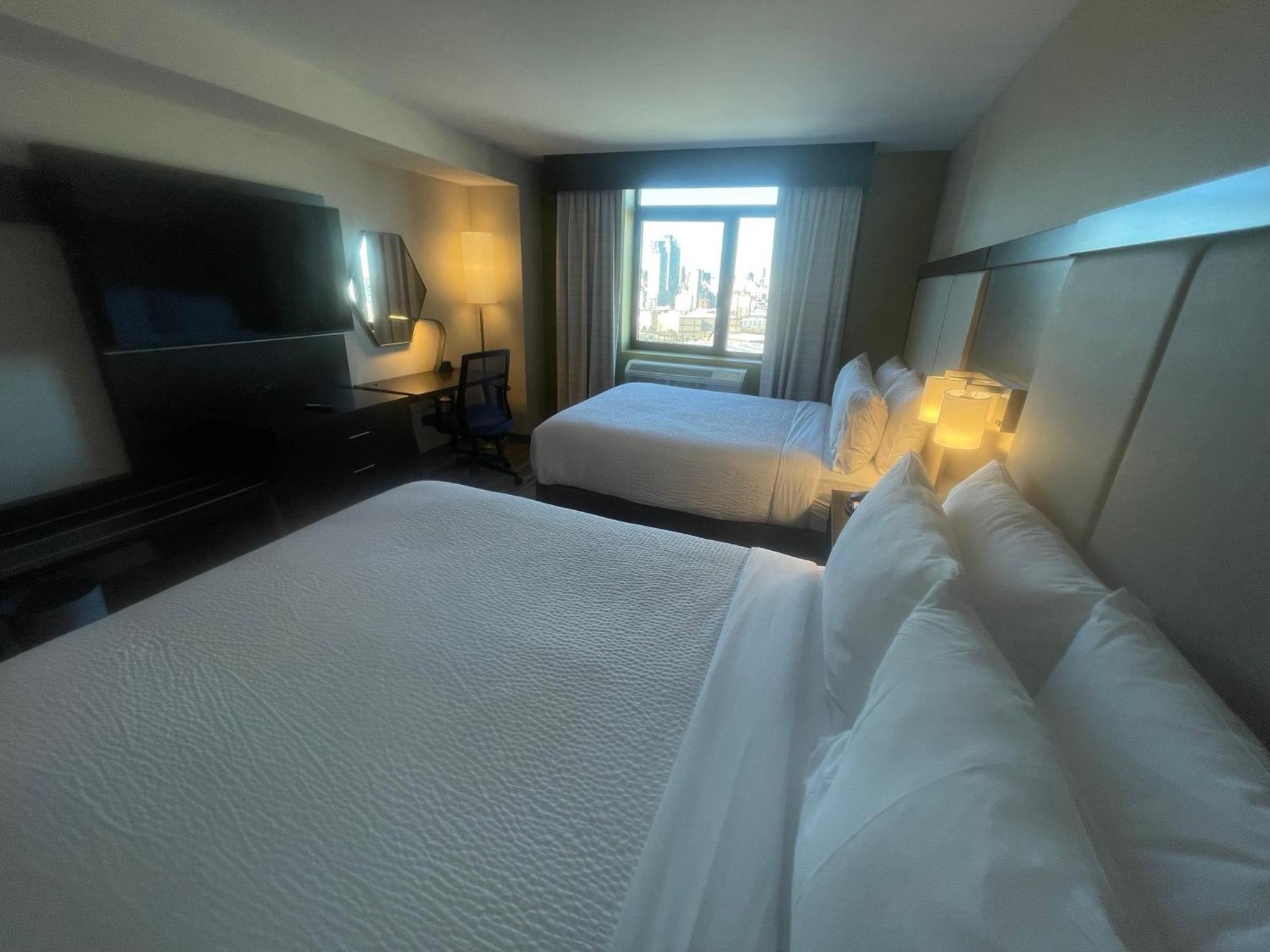 Holiday Inn Express Long Island City E - New York By Ihg Exteriör bild