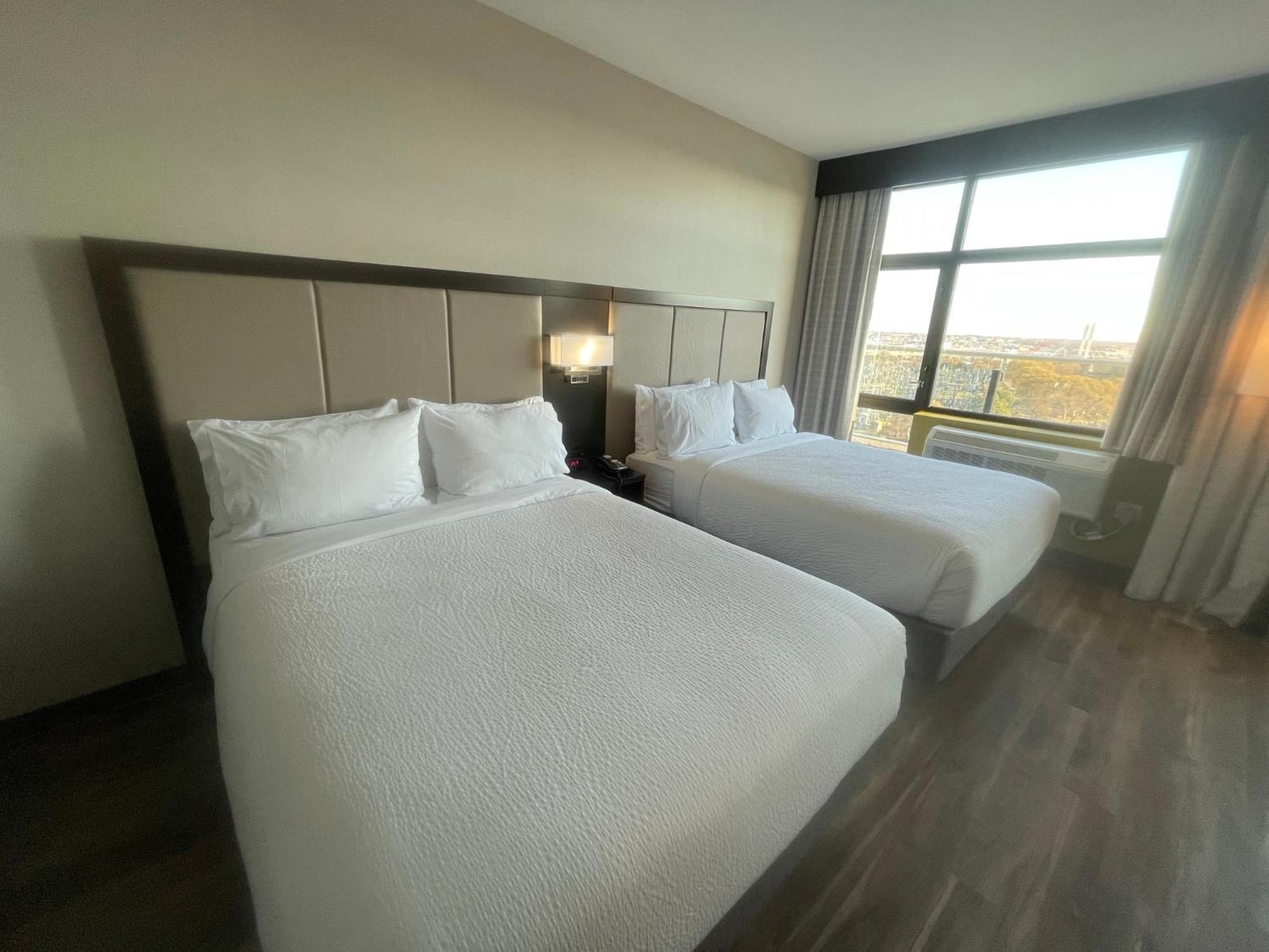 Holiday Inn Express Long Island City E - New York By Ihg Exteriör bild