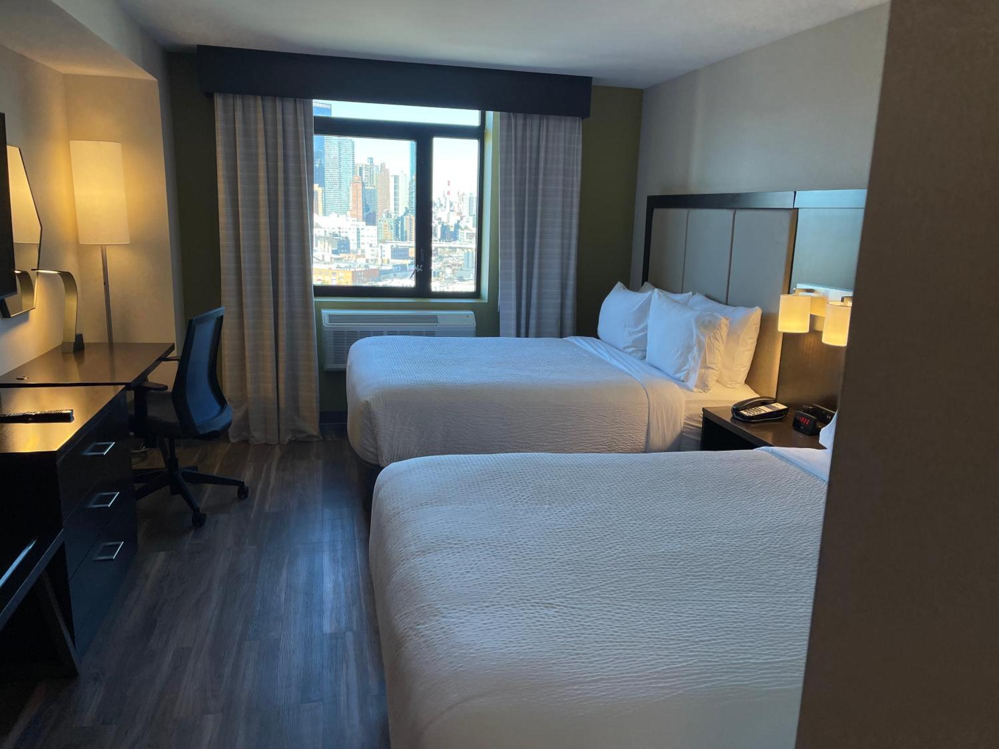 Holiday Inn Express Long Island City E - New York By Ihg Exteriör bild